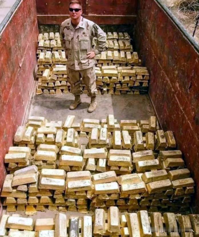 这是2003年美军只用二十天就攻下了萨达姆的总统府，并在萨达姆官邸的地下室中发现