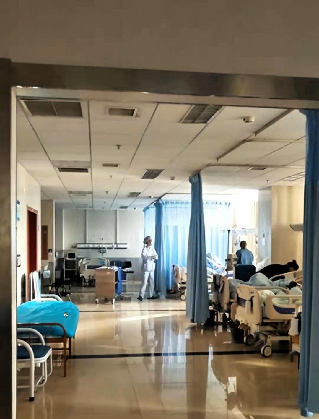 万万没想到，我51岁的同学，居然离婚了，原因是:不肯伺候住院的婆婆，被老