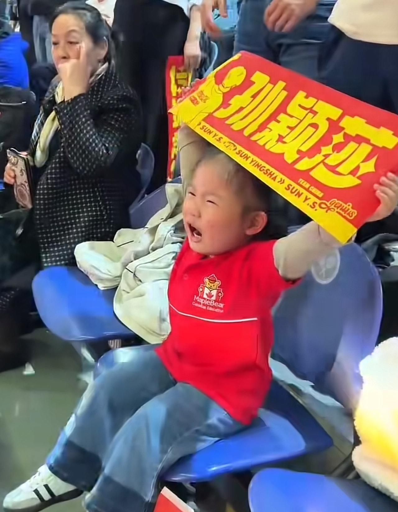 这么小的孩子，不能是什么圈吧，谁好谁坏不是大人教的吧！从小就以孙颖莎为榜样