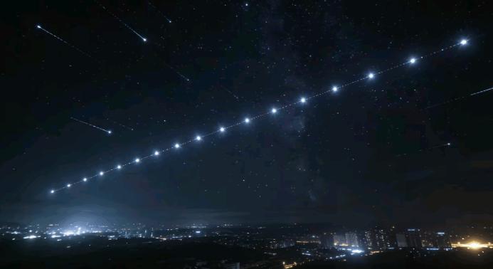 瘦死的骆驼比马大，美国准备把4400颗，星链卫星降至480公里，480公里轨道，