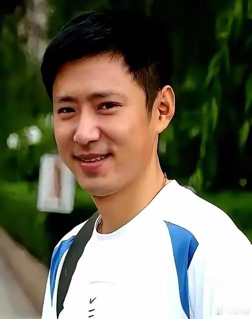 高鑫说，有24年了吧，我和孙俪在《蛮好的人生》剧组，再次合作。​记得当年哈，在《
