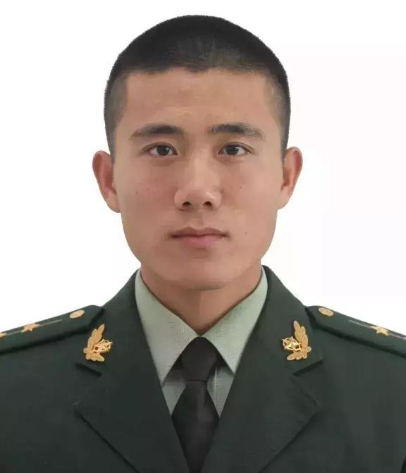 “国家白白培养了他5年！”2018年，武警济南支队入职了一个月的大学生，还立下了