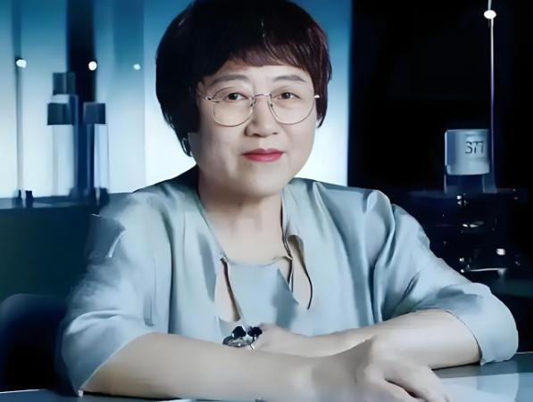 一位性学专家说：“男人最傻的一件事，就是去贪图一个女人的肉体。女人的肉
