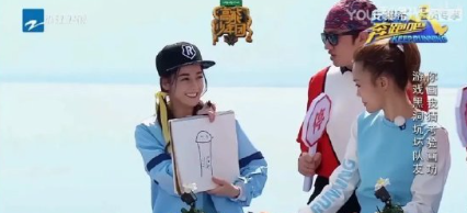 娱乐圈除了迪丽热巴和徐锦江，还有其他绘画水平很高的吗？