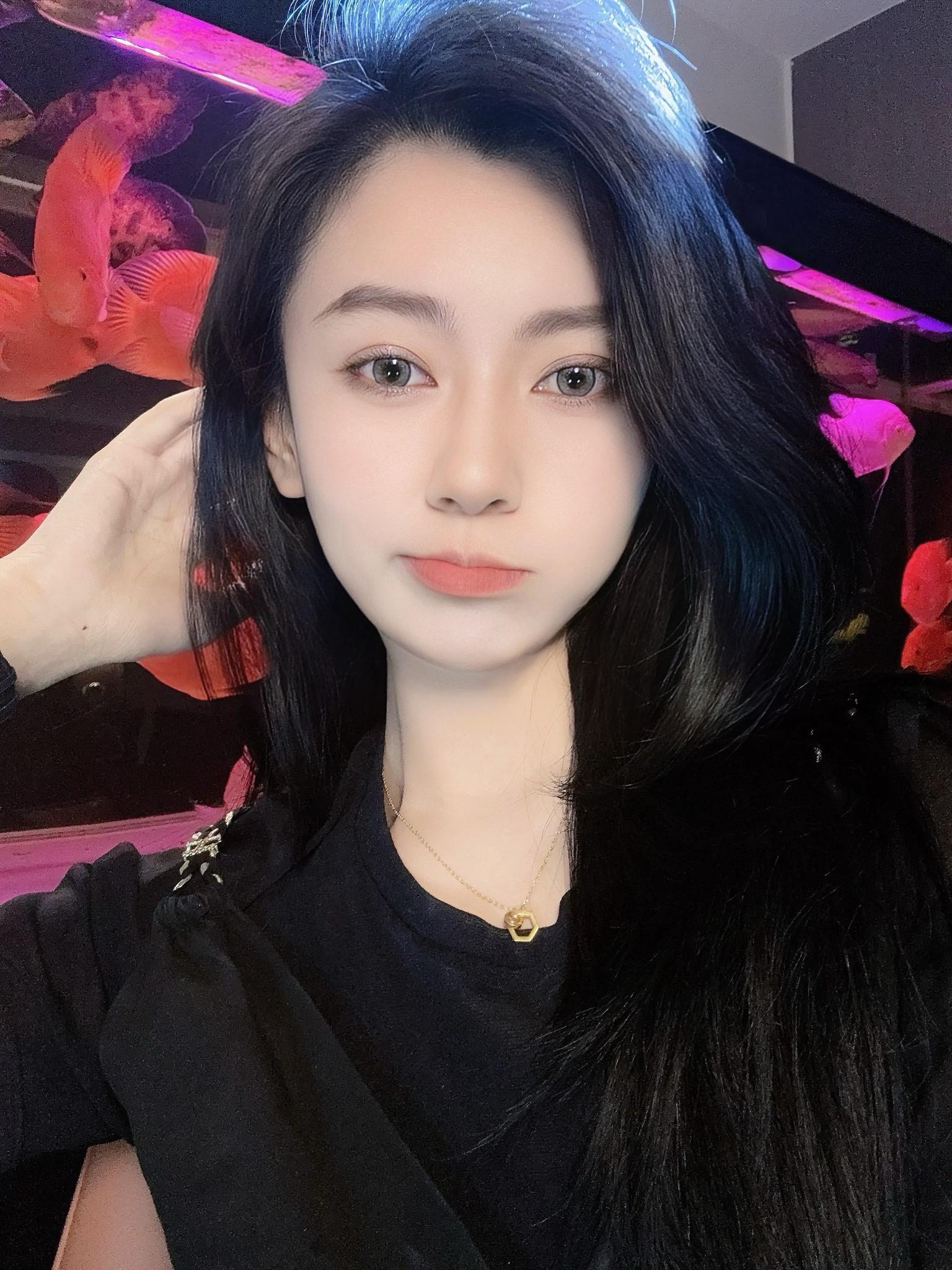 黑色也不错