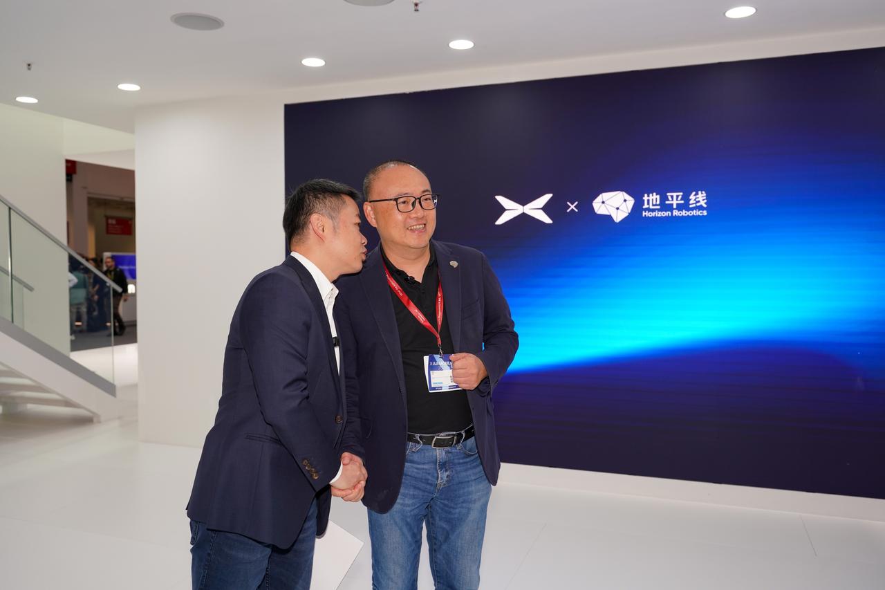 2025慕尼黑车展首日惊喜不断！何小鹏现身地平线展台，是要搞大动作？地平线
