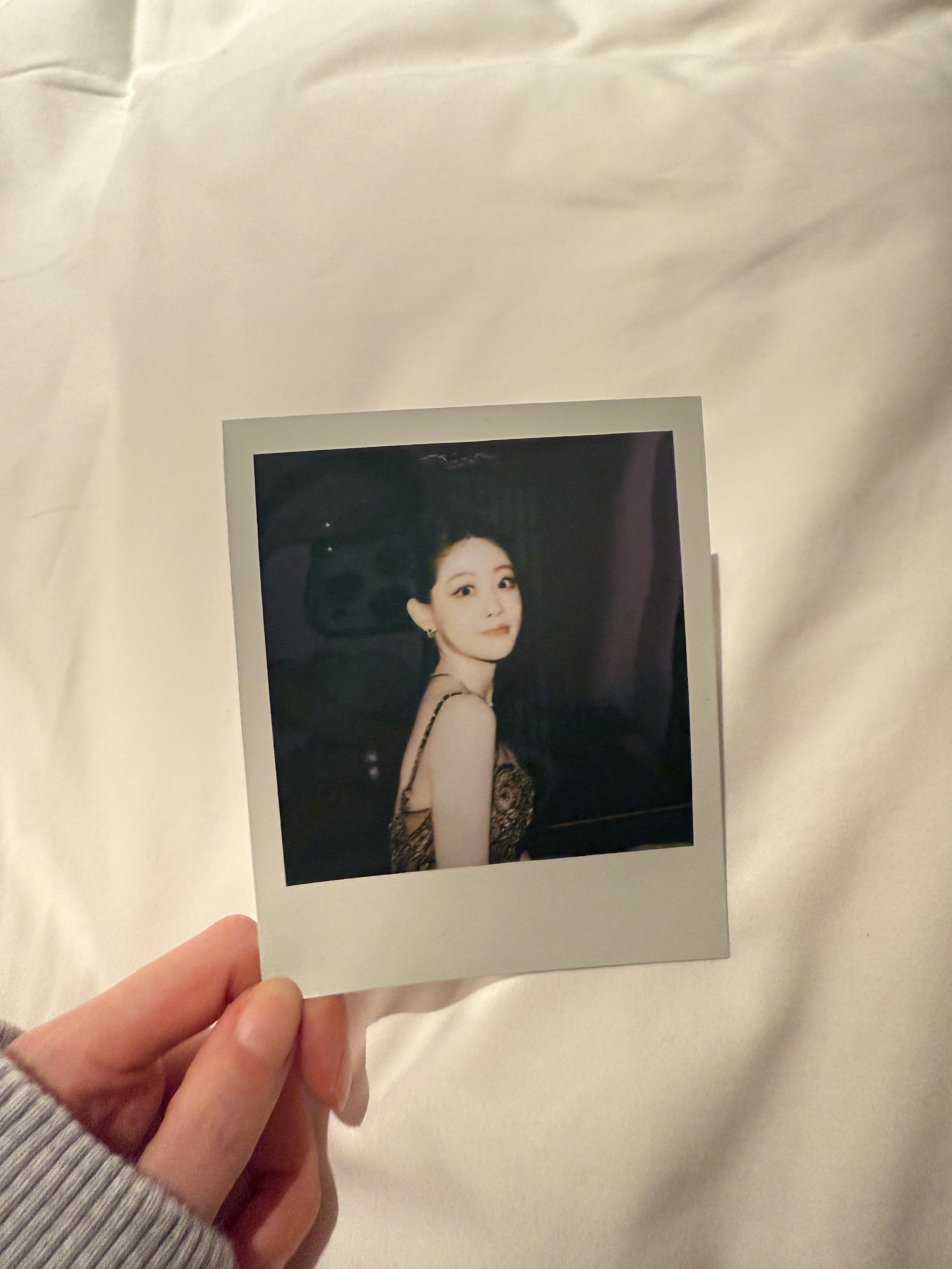 祝绪丹你这个拍立得上方看着有点瑕疵，这样吧寄过来我免费帮你看看​​​