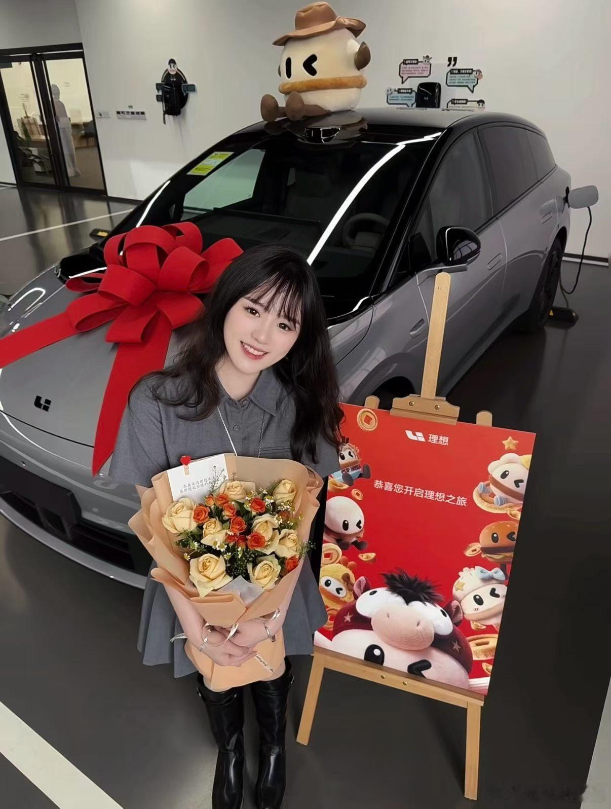 理想美女车主+1！理想汽车