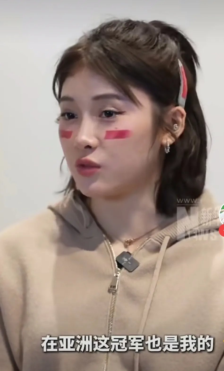 吴艳妮之所以连续三届全运会都没有拿到金牌。无非有以下几个原因。①最主要的一点是女