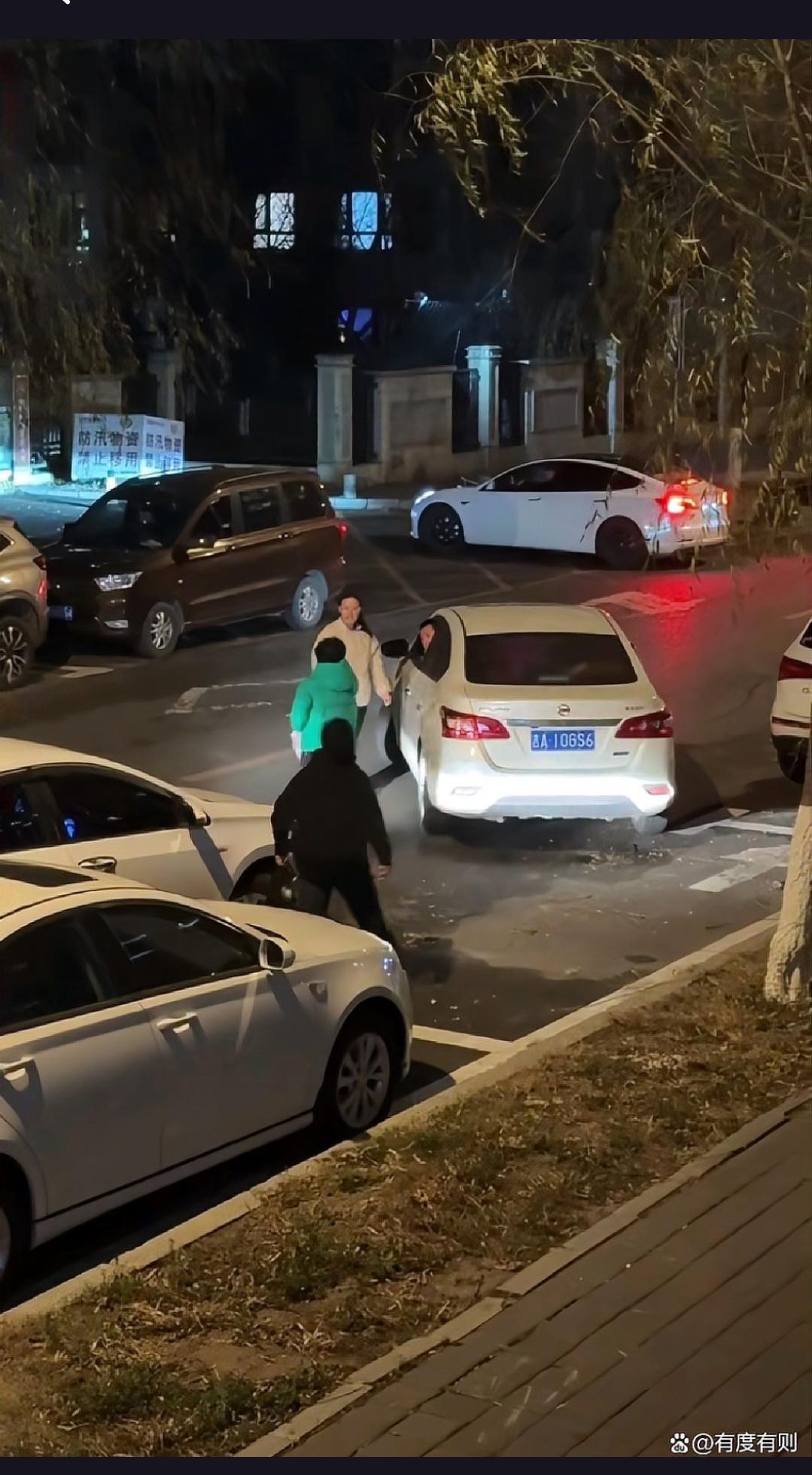 公共车位停车竟惹出人命官司，无肢体接触却要赔偿14.9万，这究竟是怎么回事？2