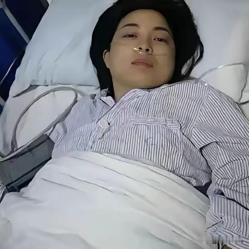 浙江护工白养植物人8年，对方醒来第一句话，直接破防讲真，这世上真有傻子。