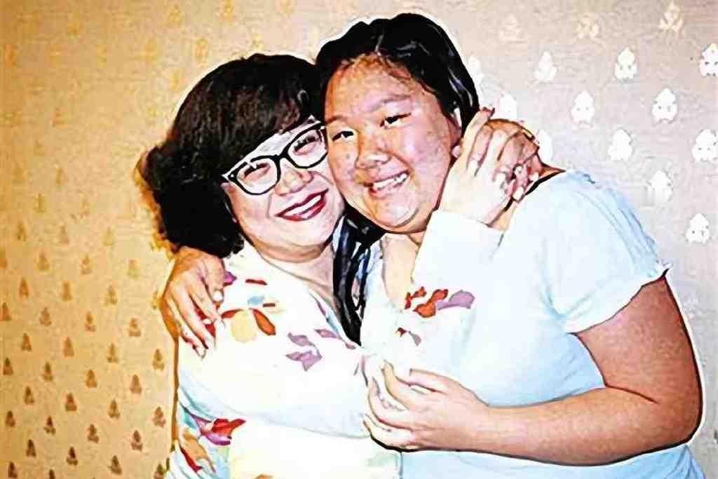 郑欣宜刚满35岁，信托大门全开，1亿港元到账。郑欣宜是香港娱乐圈里典型的星二代