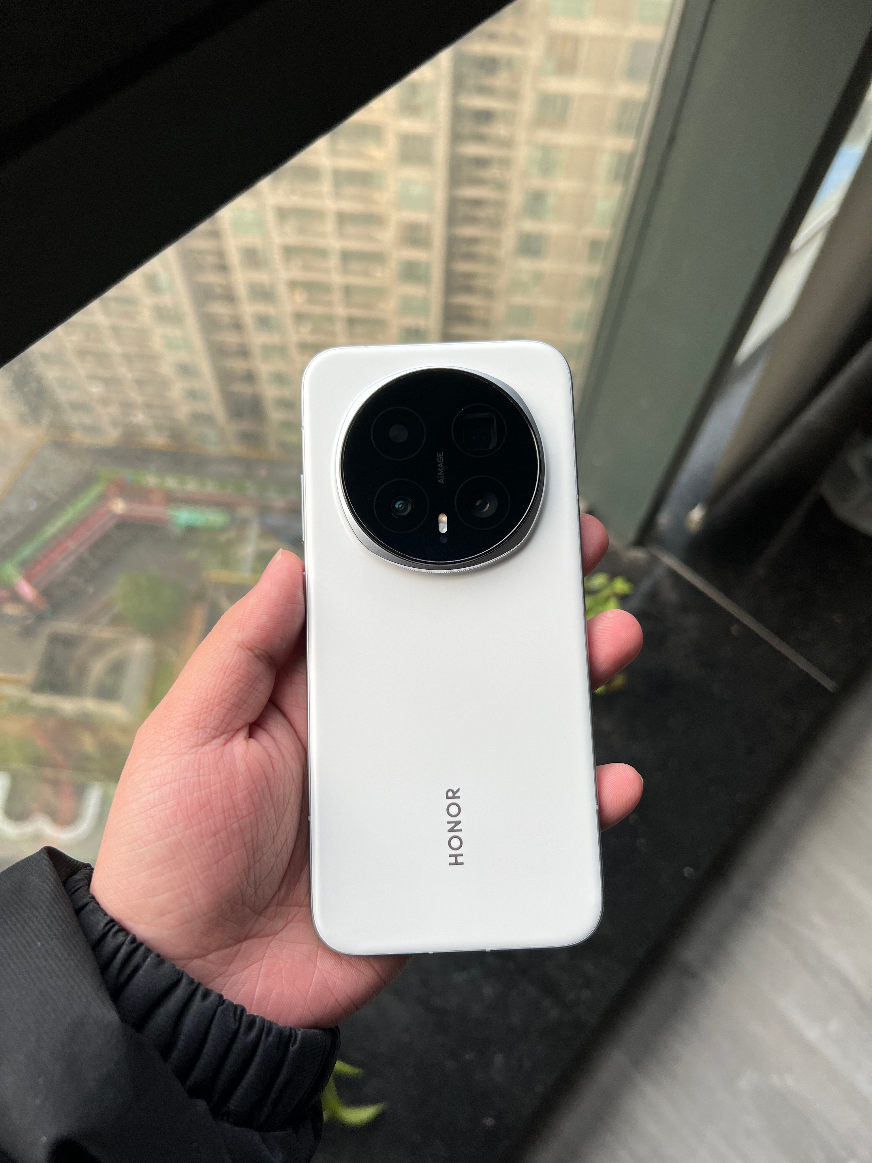 荣耀Magic8Pro16+512G雪域白，99新全套，带权益（1年碎屏宝