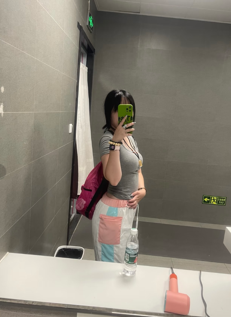 出发去看音乐节了，不知道现在还能蹦动不
