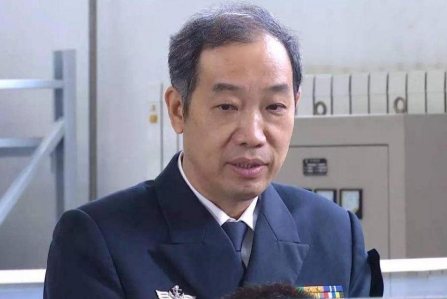 马伟明院士早前又亮出了一个十分大胆的构想，准备在平均海拔四千米的青藏高原上，修建