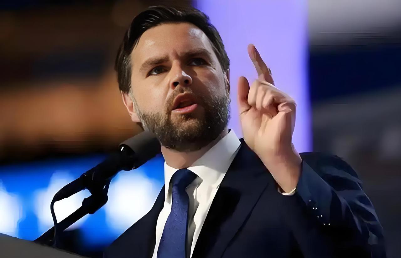 被中国超越，只怪你们太蠢！美国政坛彻底上演内讧名场面！一向以对华强硬著称的副总统