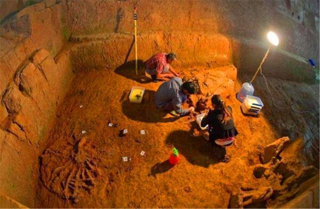 江苏无锡江阴的长山大道南延工程延期，竟是因为挖到“7000年遗址”。江阴市交通运