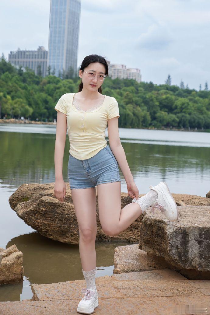眼镜绝对是加分项​​​