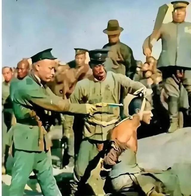 1919年，北洋警察抓到了“贼王“张三立，他被押上刑场，准备执行死刑。在执行之前