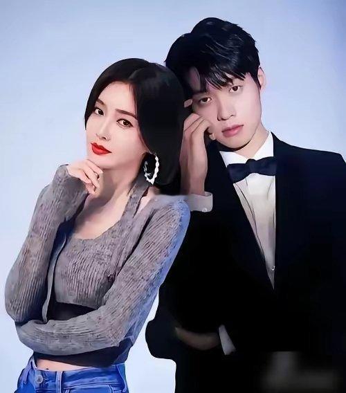 36岁的魏大勋追45岁的秦岚，这事儿又反转了！之前看他在尖叫之夜跟秦岚隔得老远，