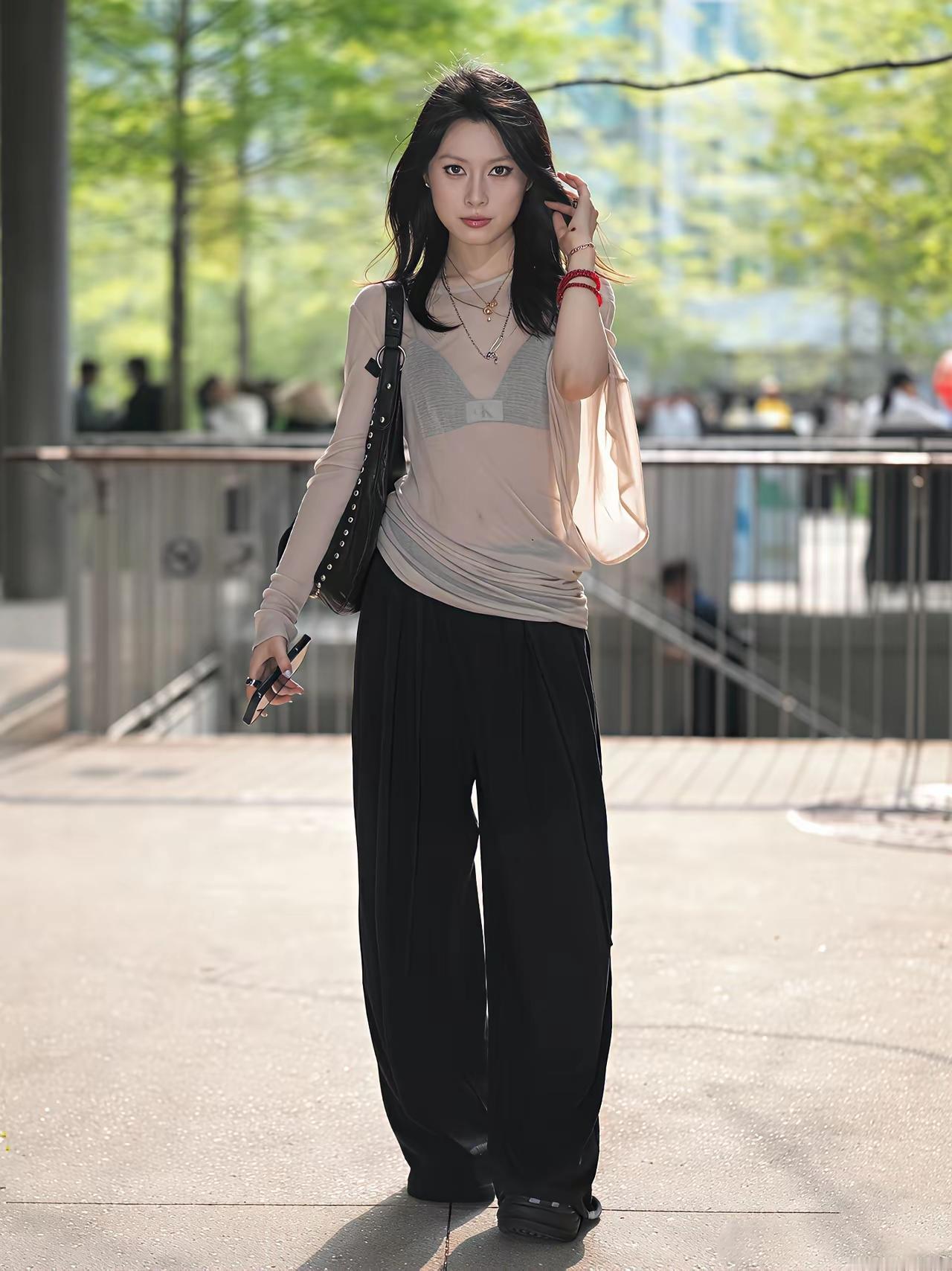 这是一组城市街头真实街拍