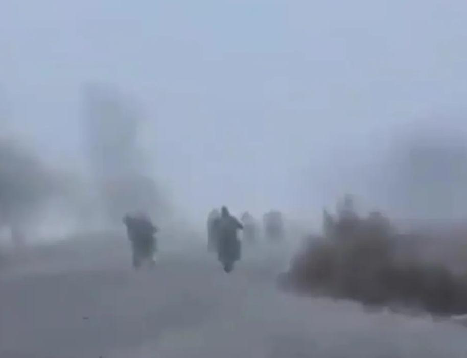 红军城的战斗终于完了，俄军大举挺进红军城，红军城里面的乌克兰士兵也被俄军给彻底肃