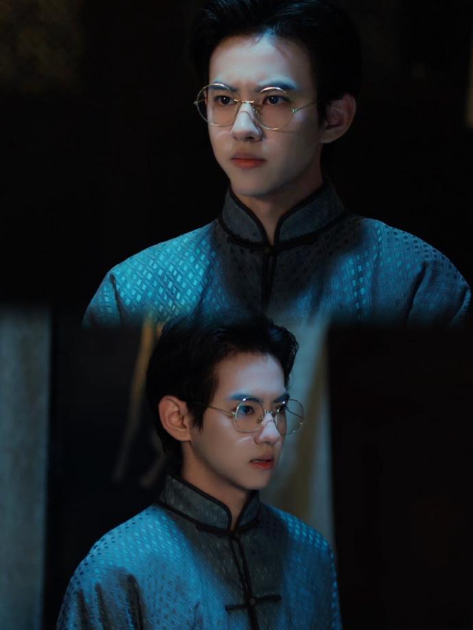 刘轩丞少爷正是中二的年纪迷糊发言太可爱！“闭着眼睛看闭着眼睛打字”，与民国