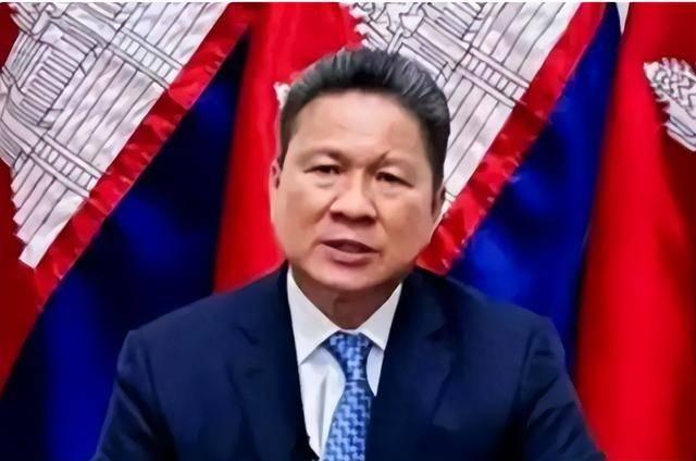 1月14日，柬埔寨副首相孙占托一语惊人，强调目前柬方致力于吸引外部投资，而他们正