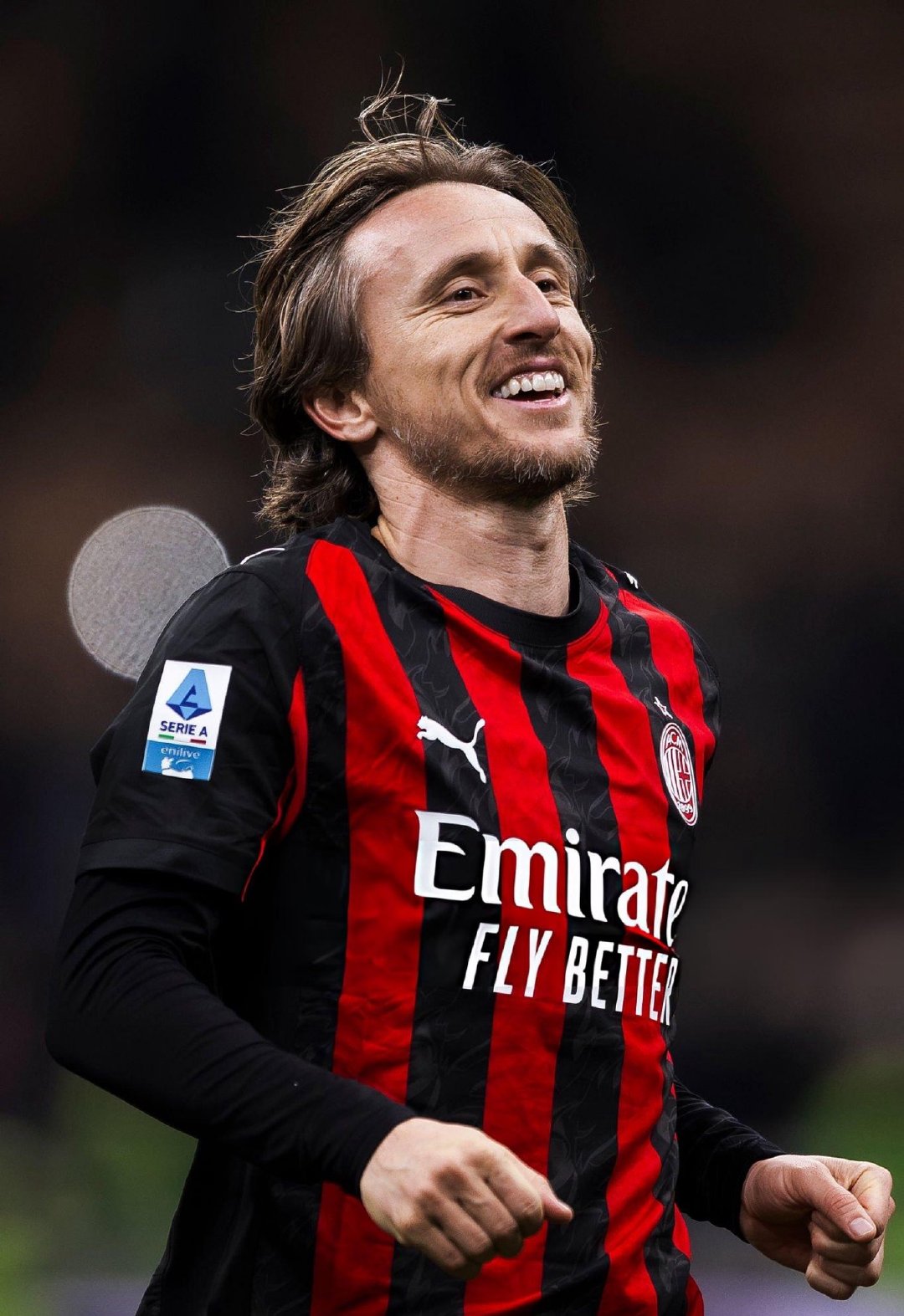 马卡报：皇马非常想念莫德里奇，因为他状态稳定且很少受伤，他每场比赛的传球和抢断能