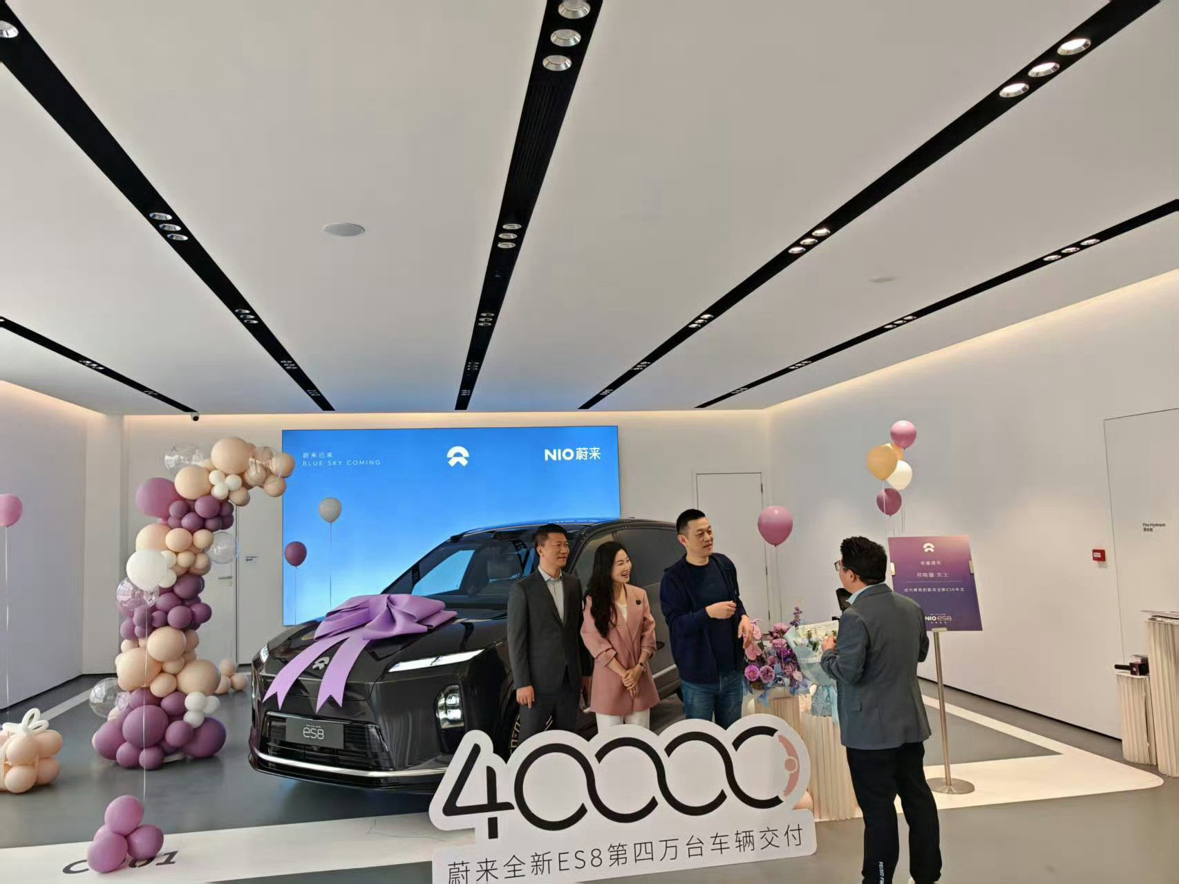 12.18ES8第3万台交付，今天第四万台交付，所以12.18-12.2