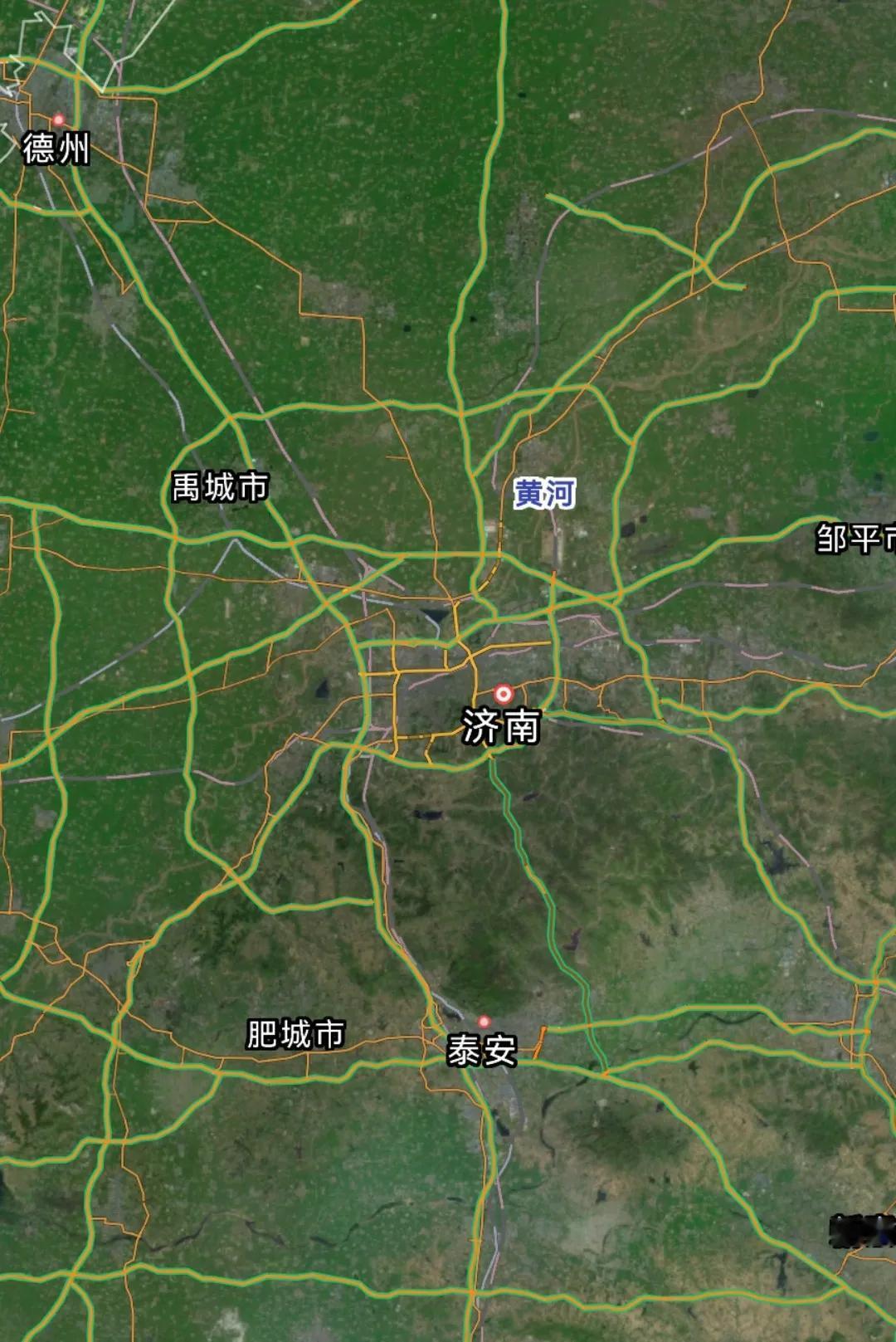 泰山五岳独尊，号称天下雄，还说“一览众山小”，其实海拔高度仅排名第三。五岳之中，
