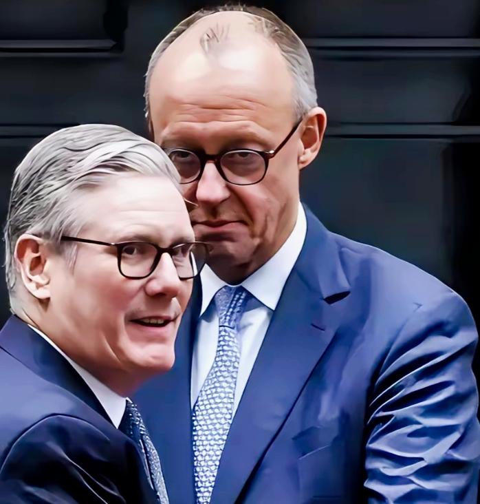 默茨这眼神是什么意思呢？默茨这翻白眼🙄的眼神，是在看什么呢？默茨这眼神中充