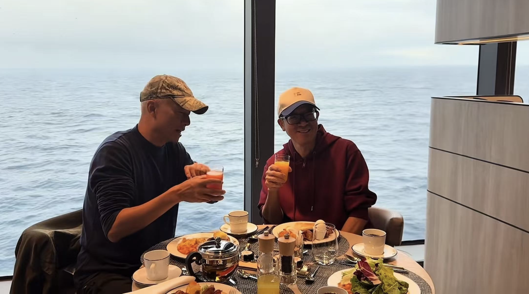 新东方员工发长文吐槽加班, 账号被封, 公司回应: 违反集团内部举报机制