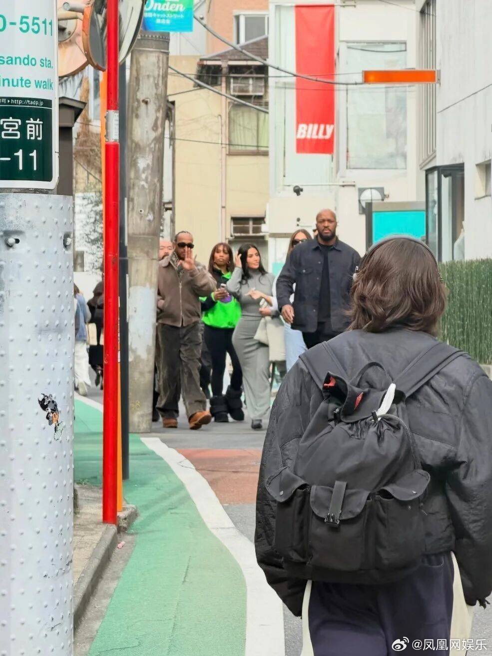 金卡戴珊汉密尔顿恋情金卡戴珊汉密尔顿同游东京近日，有网友在日本偶遇金卡戴珊与41