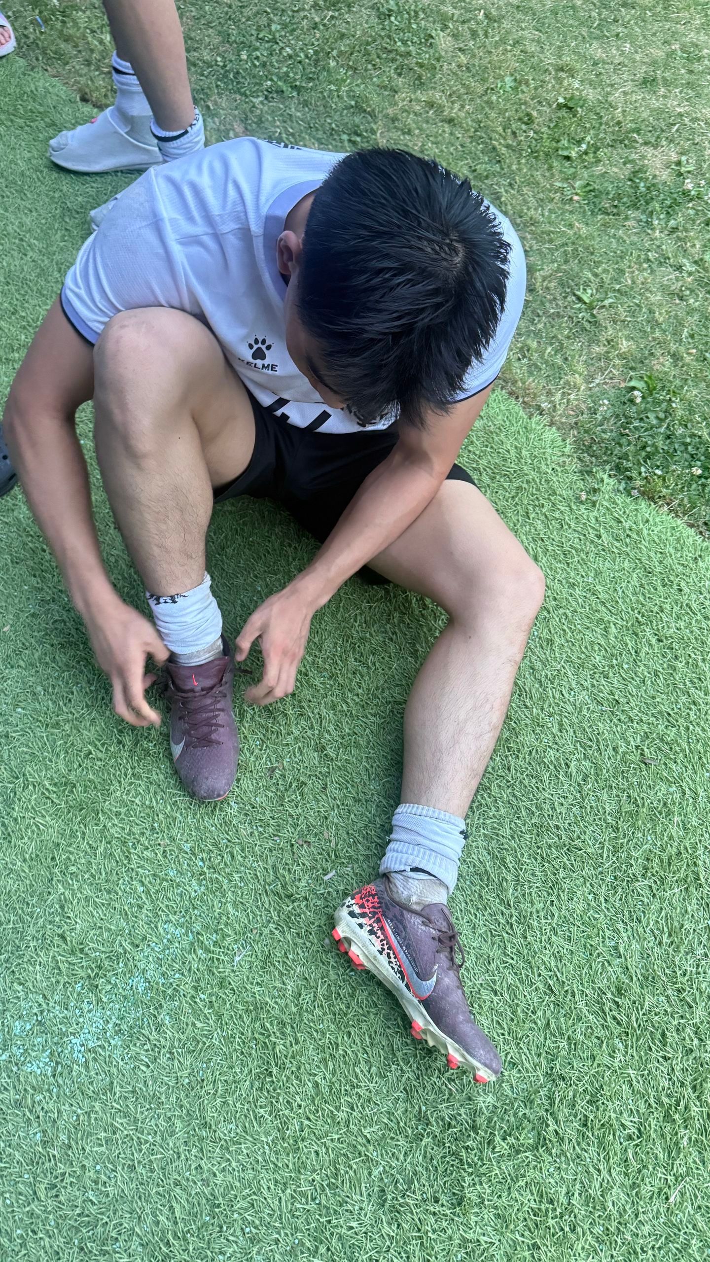 体育生踢足球的直男身上会是什么味道？