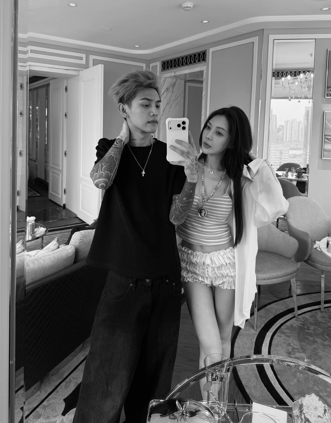 花百万和老朋友郭美美，炫富女➕渣男！