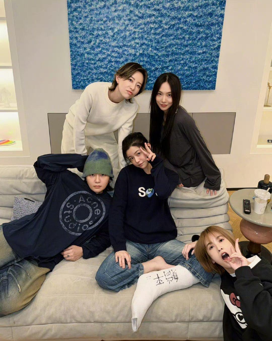 浪姐团看望受伤的陈妍希陈妍希上过浪姐没