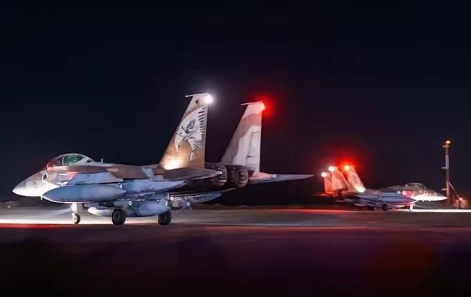 以色列空军已经发动了1600次打击，发射4000枚制导炸弹，美军发动2000次打