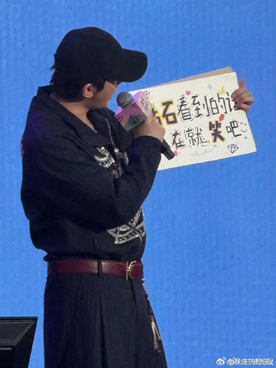 这是邓为？感觉体重不止200斤了，加上他的身高，这得奔着250斤去了……