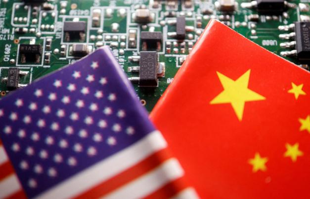 美国国会众议院美中战略竞争特设委员会昨晚（12月9日晚）发文写道：“目前，中国在