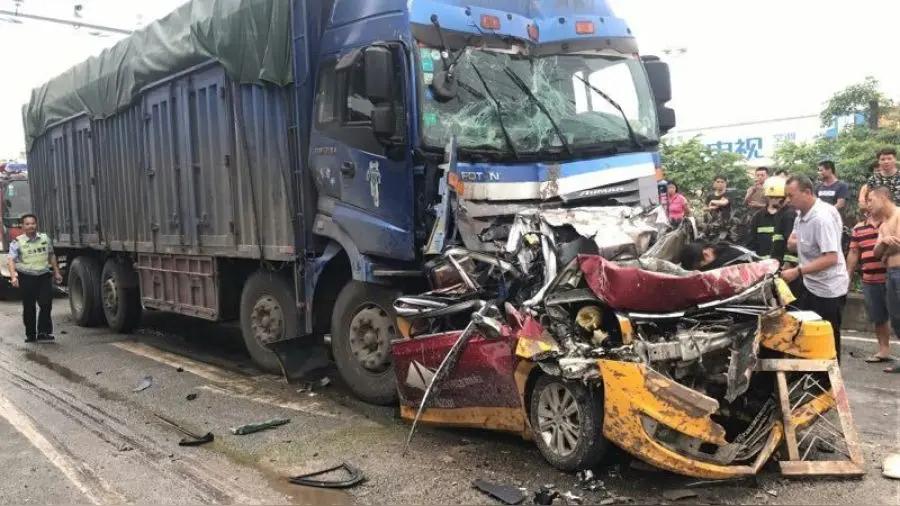 🚨上海祖孙三人遇搅拌车惨剧（2025.11.3，2026.3曝光）-