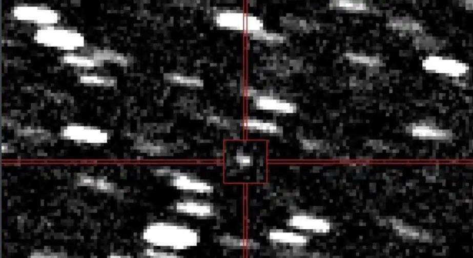 美科学家推测3I/ATLAS是外星人的宇宙飞船！俄科学家说他的结论是错误的，他