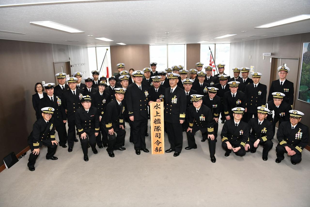 日本海上自卫队23日实施大规模组织调整，正式废除“护卫舰队”及“扫海队群”编制，