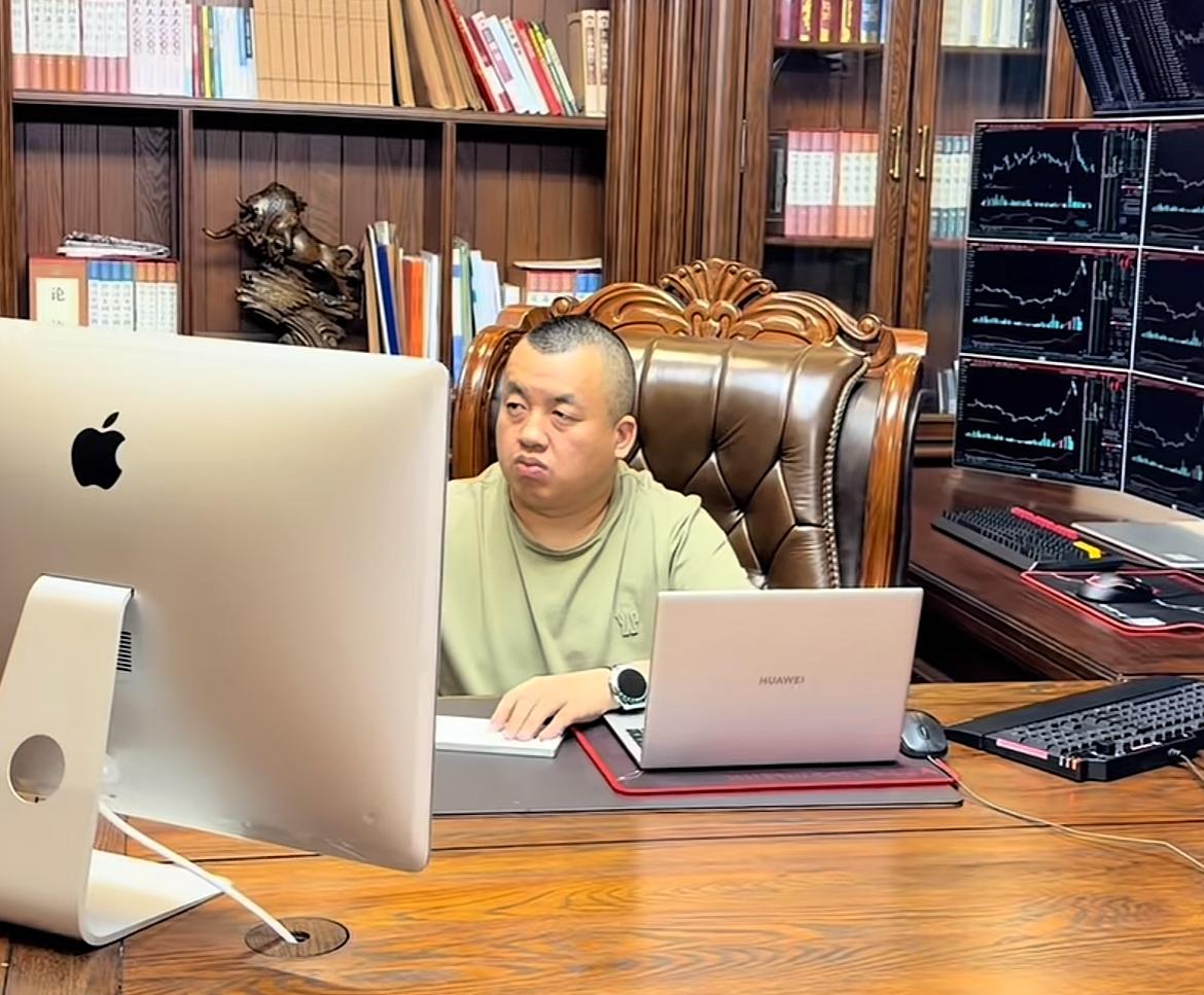 北京坤哥这次真的支棱起来了！原以为他之前的种种行为都足可说明，他就是一个为了流量