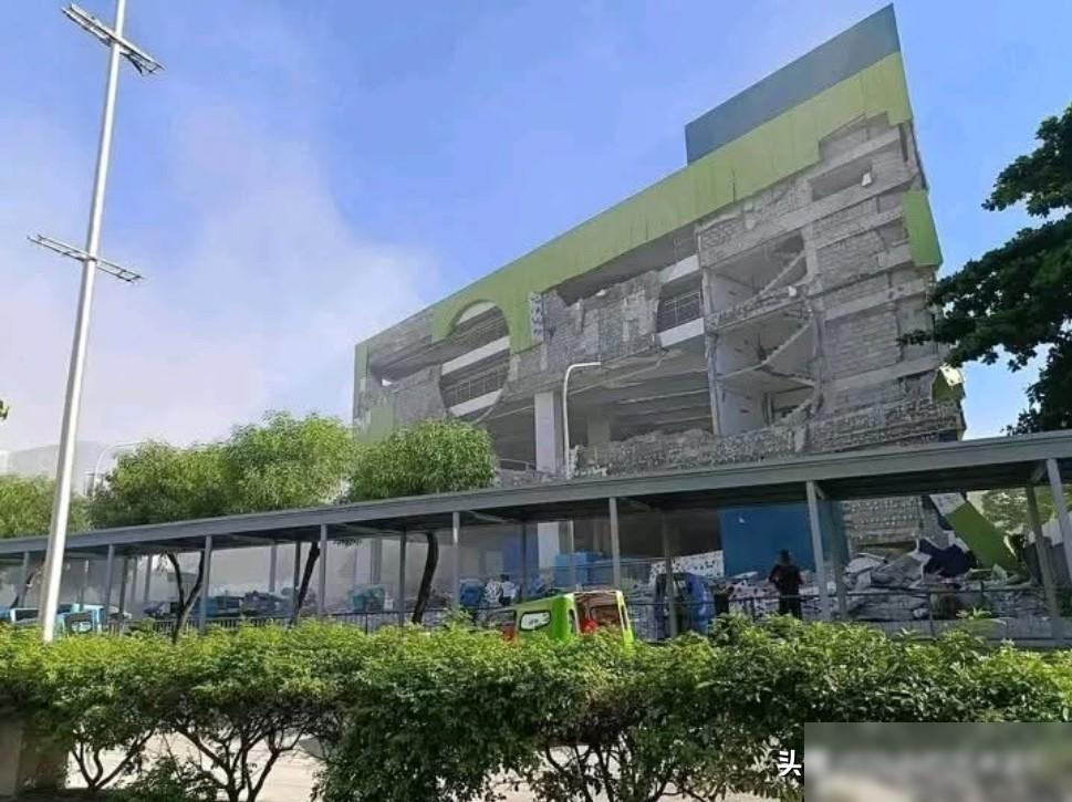 菲律宾地震！马科斯喊话：快走，生命比任何东西都宝贵6月8日，菲律宾南部棉兰老岛