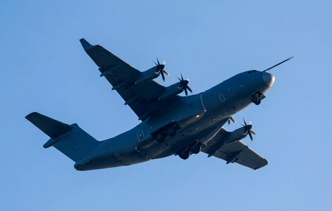 中国又一国之重器来了！运-30运输机首飞成功[烟花]2025年12月16日