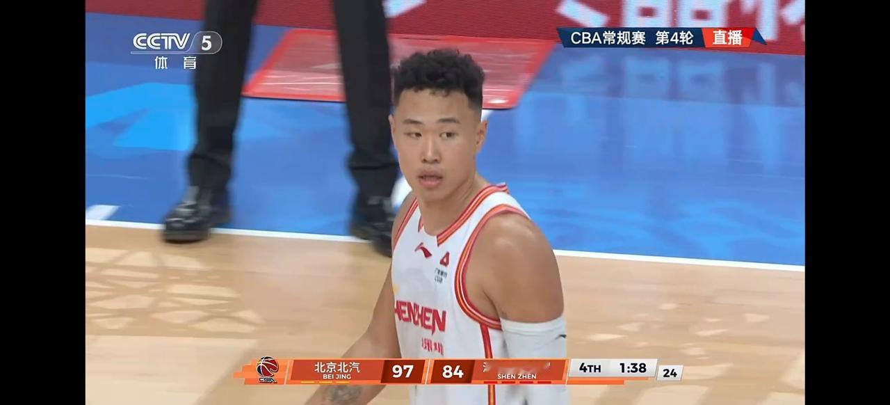 12月20日晚这场CBA比赛太有看头了，北京队火力全开，以104比88轻松战胜深