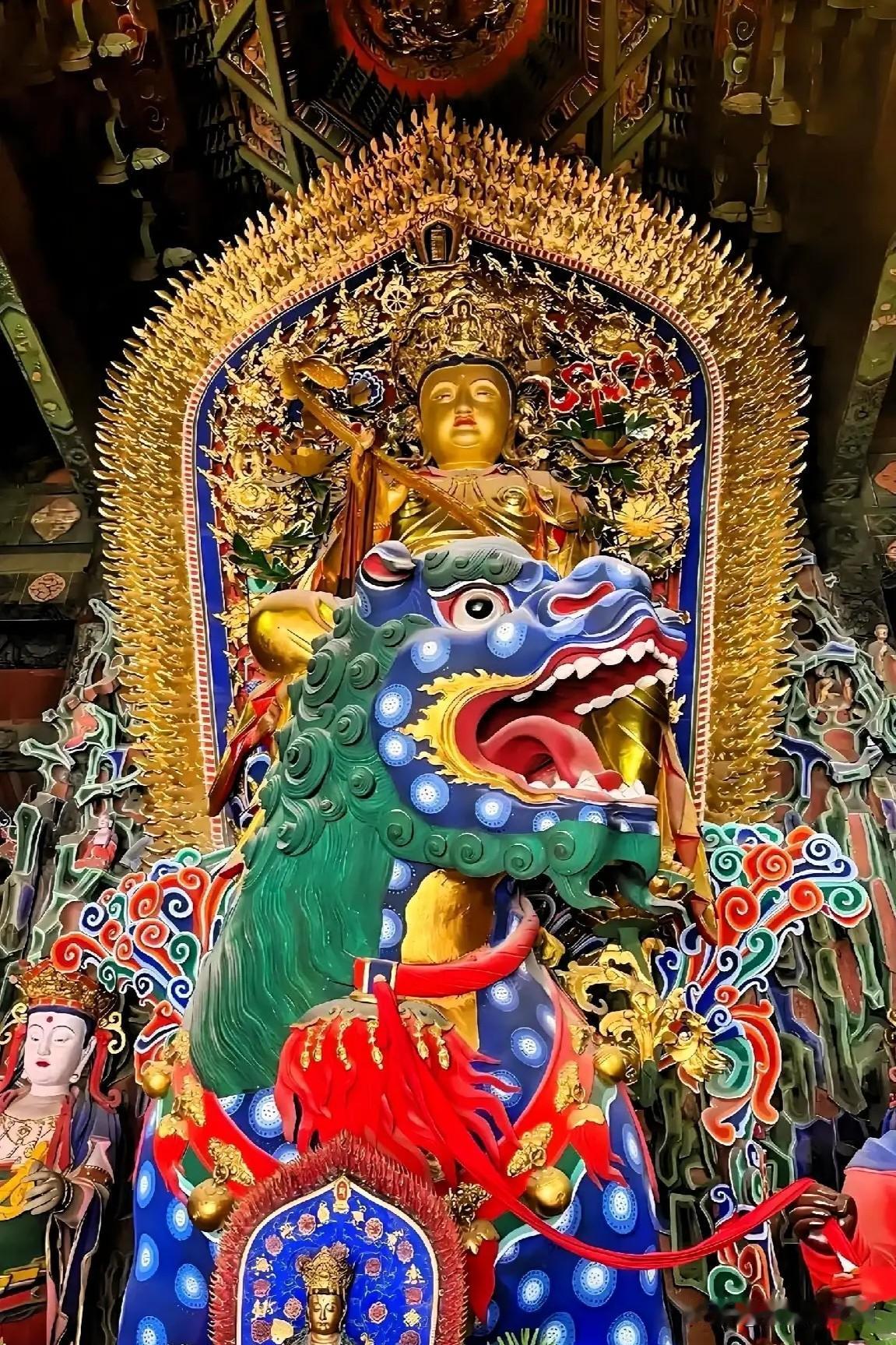 五台山殊像寺｜智慧文殊与玄机深藏的倒坐观音来到五台山殊像寺，最不能错过两尊