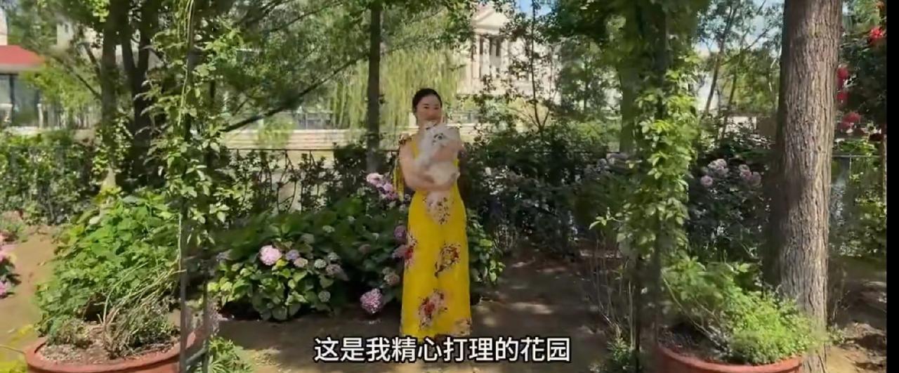 霍思燕退圈当“花农”？北京五亩庄园似景区，背后藏着孤独霍思燕近年鲜少拍戏，常晒