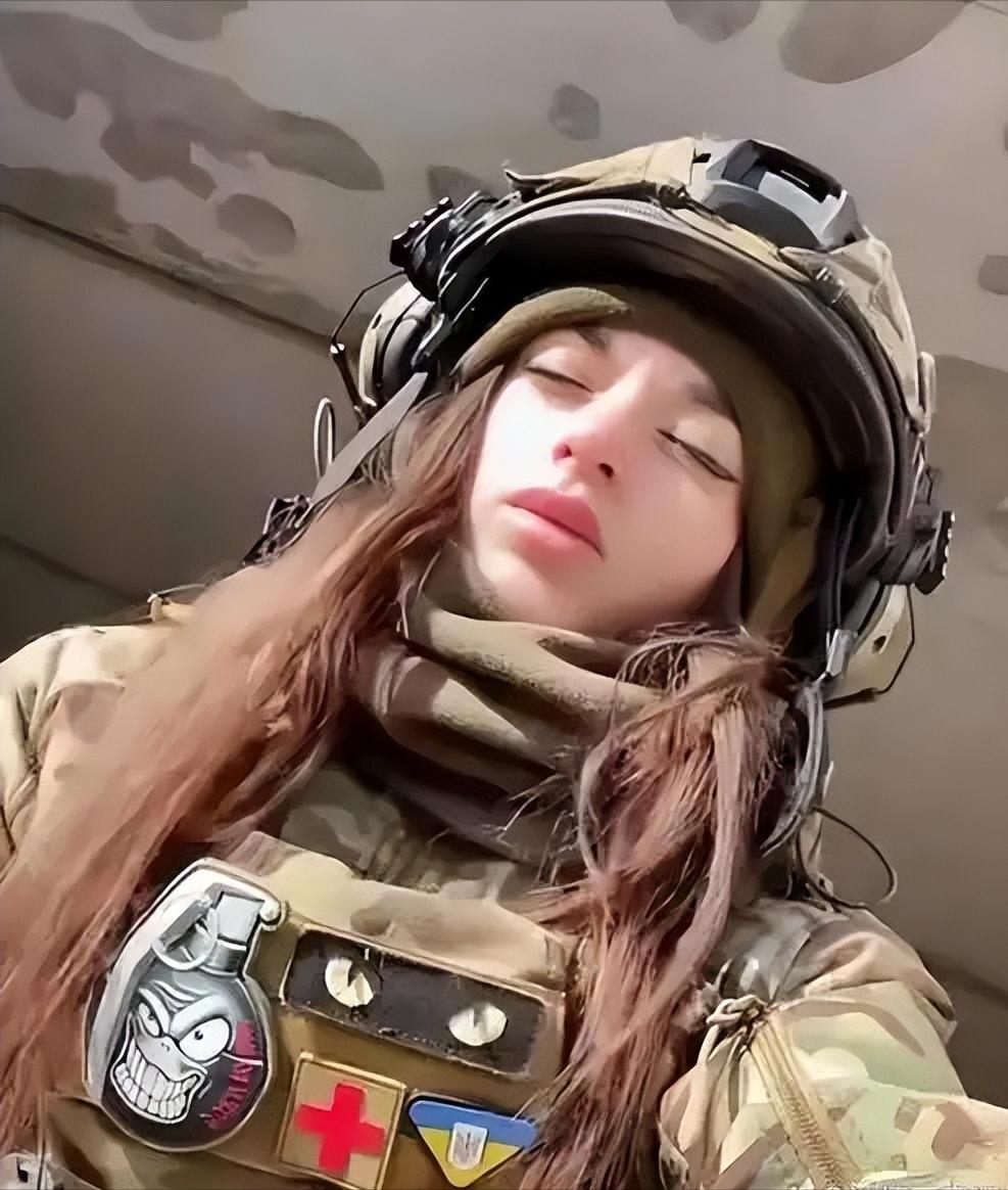 比破产更致命的事正在乌克兰发生。战争打了四年多，乌克兰现在最要命的问题不是重建房